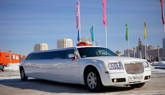 Свадебный лимузин Chrysler 300C Limousine № L3821, белый