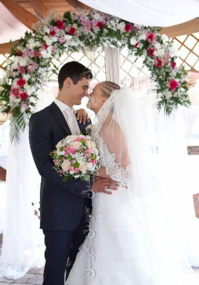 Цветочная композиция P5591 - Букеты и композиции PomPon