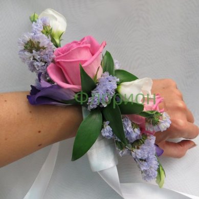 Аксессуар из цветов M5605 - Флористическая компания Miraflores