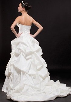 Свадебное платье 387-Б31714. С пышной юбкой, длинное со шлейфом.