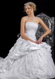 Свадебное платье 361-Б31715. С пышной юбкой, длинное со шлейфом.