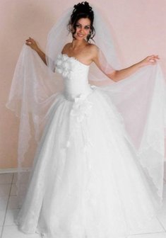 Свадебное платье 562-Б31966. С пышной юбкой, длинное без шлейфа.