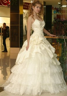 Свадебное платье Лиза-А50794. С пышной юбкой, длинное без шлейфа.